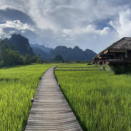 ואנג ויינג Viengtara Vangvieng Resort מראה חיצוני תמונה