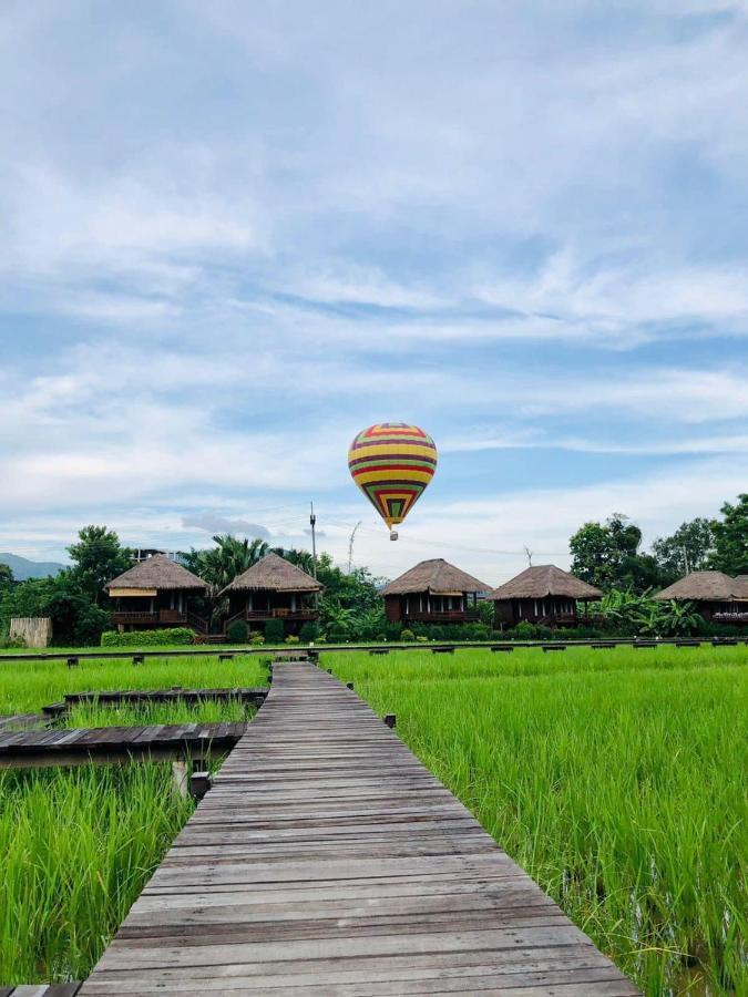 ואנג ויינג Viengtara Vangvieng Resort מראה חיצוני תמונה