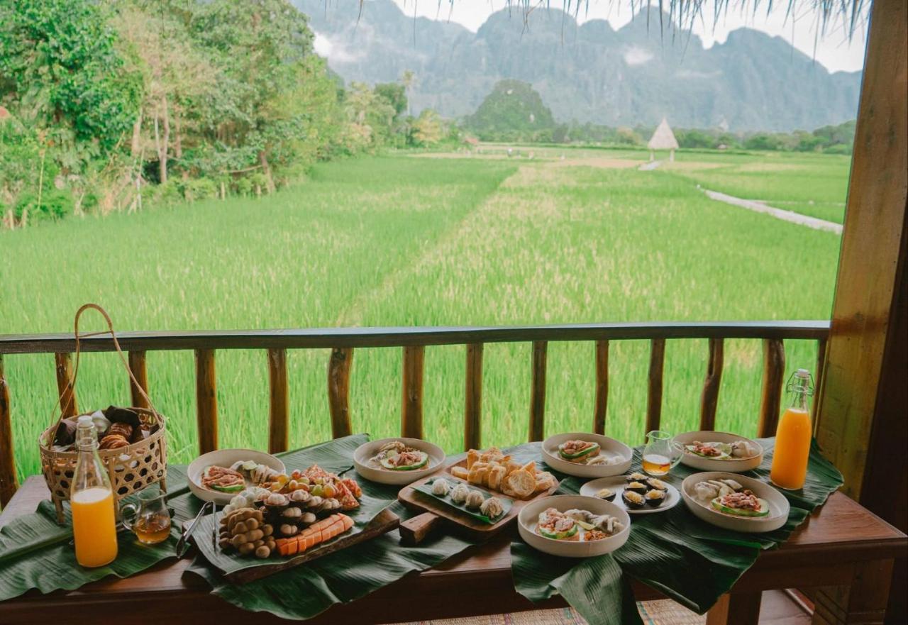 ואנג ויינג Viengtara Vangvieng Resort מראה חיצוני תמונה