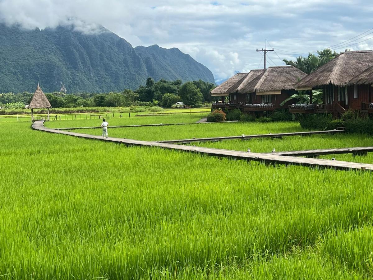 ואנג ויינג Viengtara Vangvieng Resort מראה חיצוני תמונה