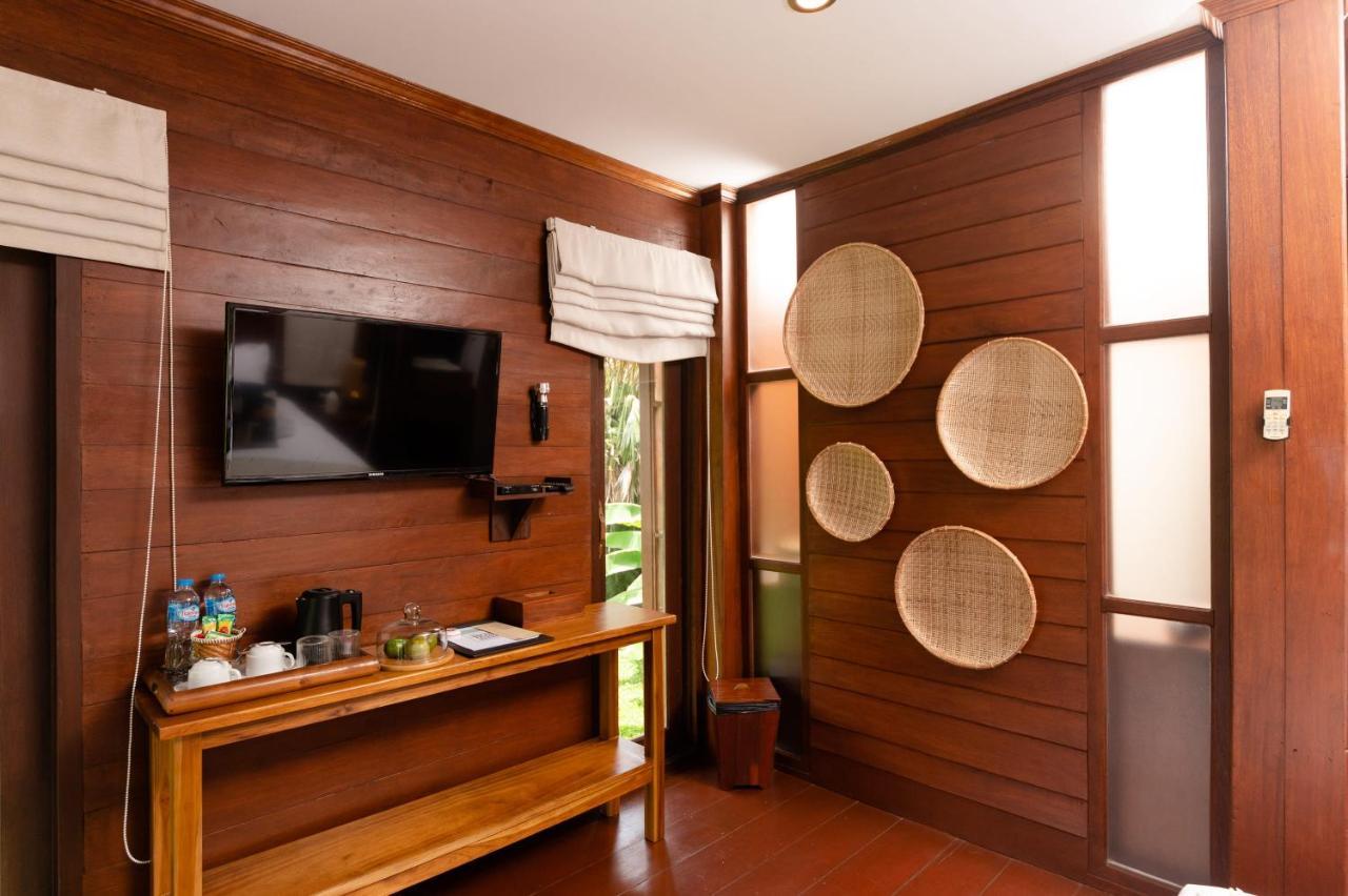 ואנג ויינג Viengtara Vangvieng Resort מראה חיצוני תמונה
