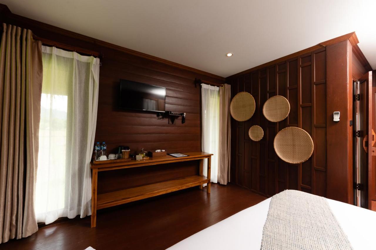 ואנג ויינג Viengtara Vangvieng Resort מראה חיצוני תמונה