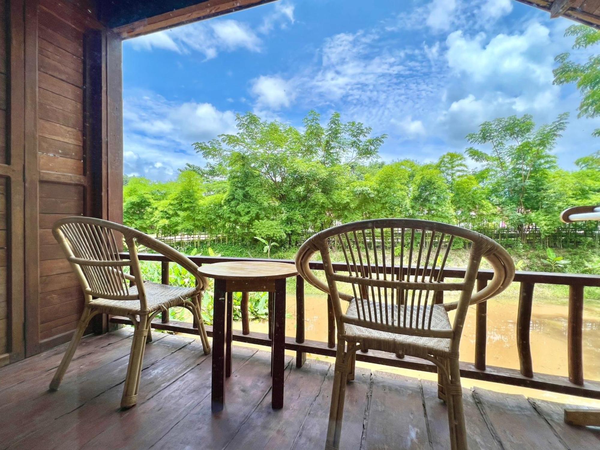 ואנג ויינג Viengtara Vangvieng Resort מראה חיצוני תמונה