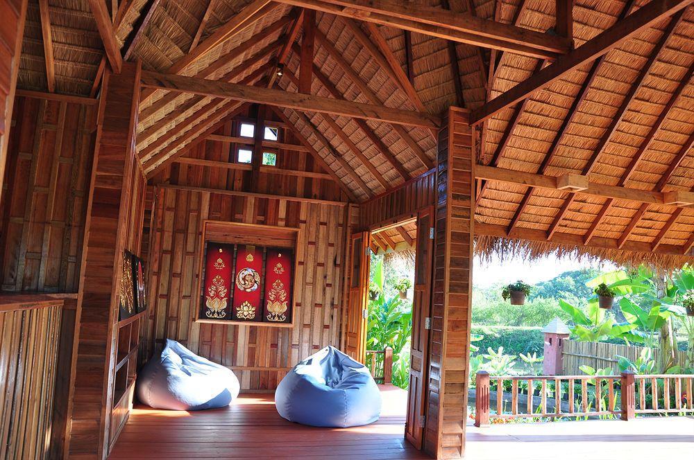 ואנג ויינג Viengtara Vangvieng Resort מראה חיצוני תמונה