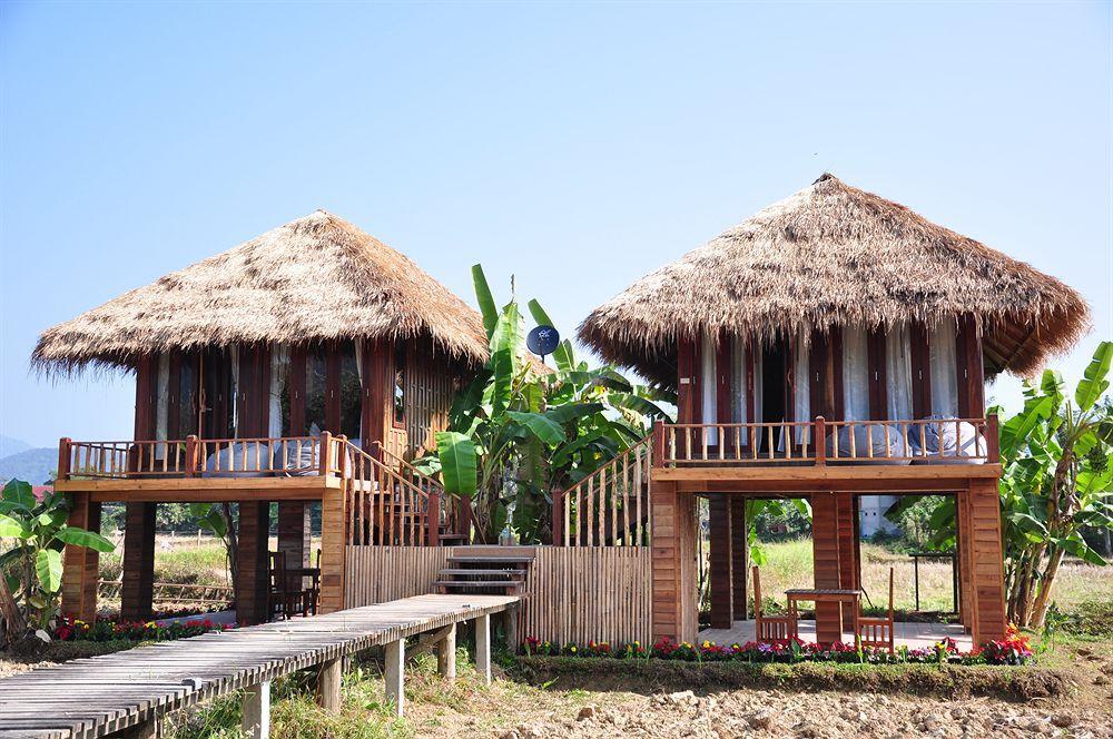 ואנג ויינג Viengtara Vangvieng Resort מראה חיצוני תמונה