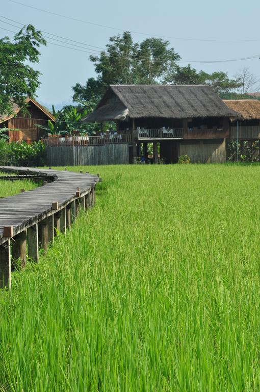 ואנג ויינג Viengtara Vangvieng Resort מראה חיצוני תמונה